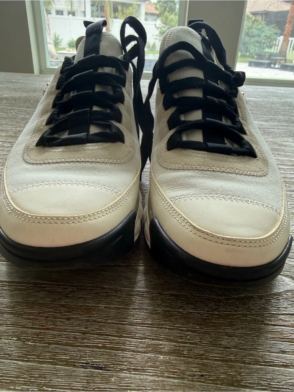 Authentic Chanel Velvet Calfskin Mixed Fibers CC Sneakers 41 Ivory